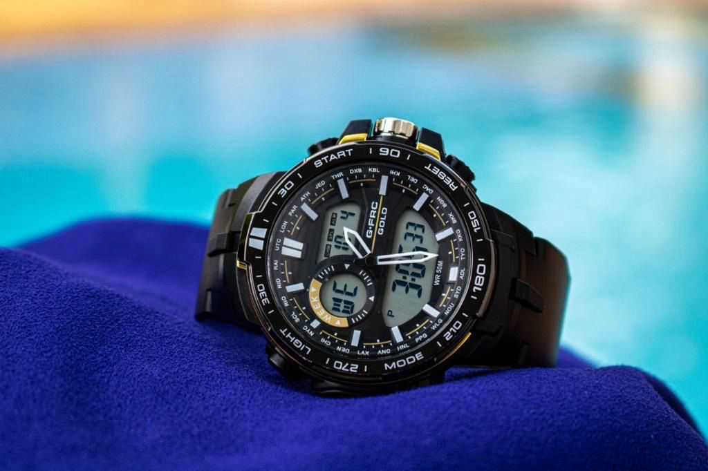 Reloj g force gold  original